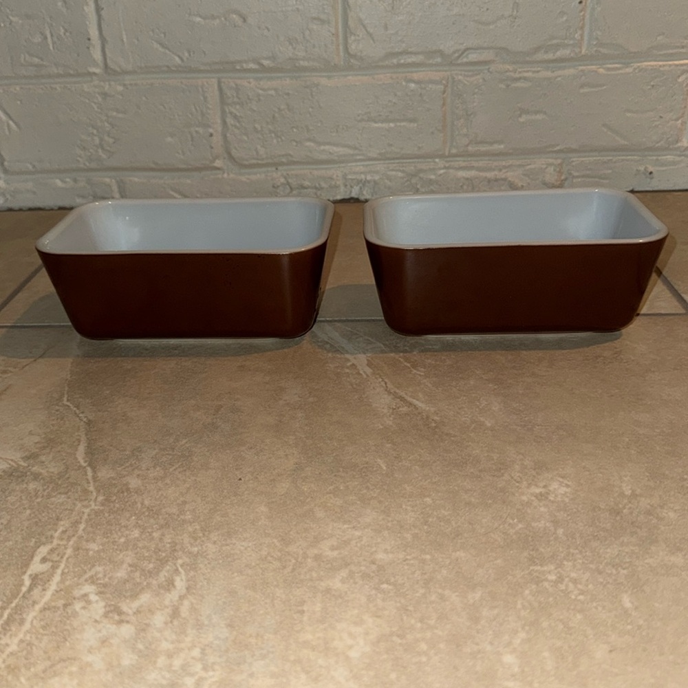 Pyrex 502 1-1/2 Pt. Brown Refrigerator Dishes set of 2 No Lids